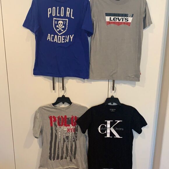 Short sleeve tops bundle 4 - Picture 1 of 7